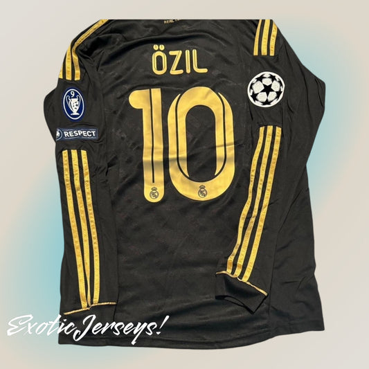 Ozil | Real Madrid | 2011/12 | Away Kit | Long Sleeves